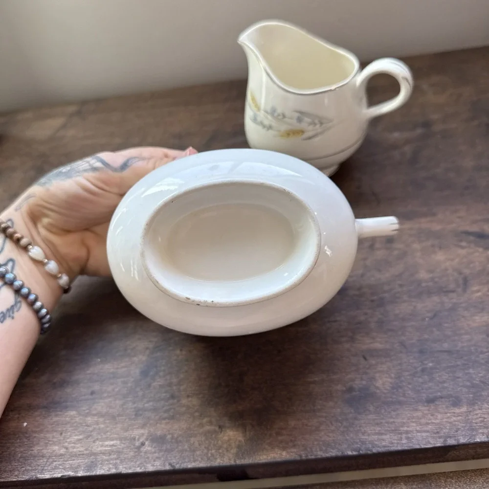 Vintage Homer Laughlin Cavalier Eggshell SOMERSET Wheat China Creamer Gravy Boat - Picture 7 of 11